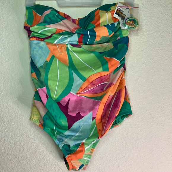 Floral Time and Tru One Piece Swimsuit - Picture 2 of 8